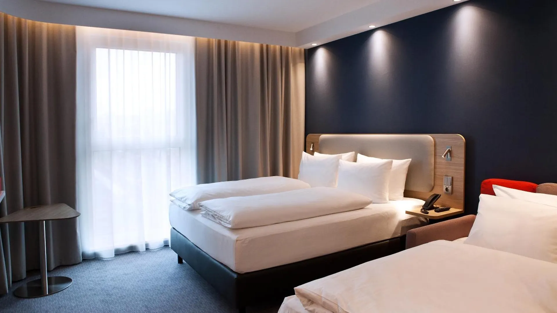 Holiday Inn Express - Duesseldorf Airport Hotel Düsseldorf