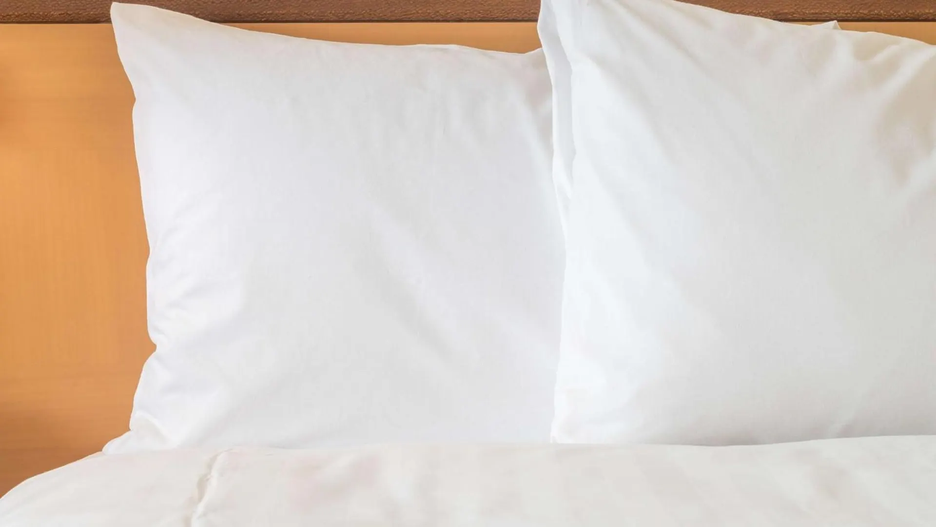 Holiday Inn Express - Duesseldorf Airport Отель Дюссельдорф