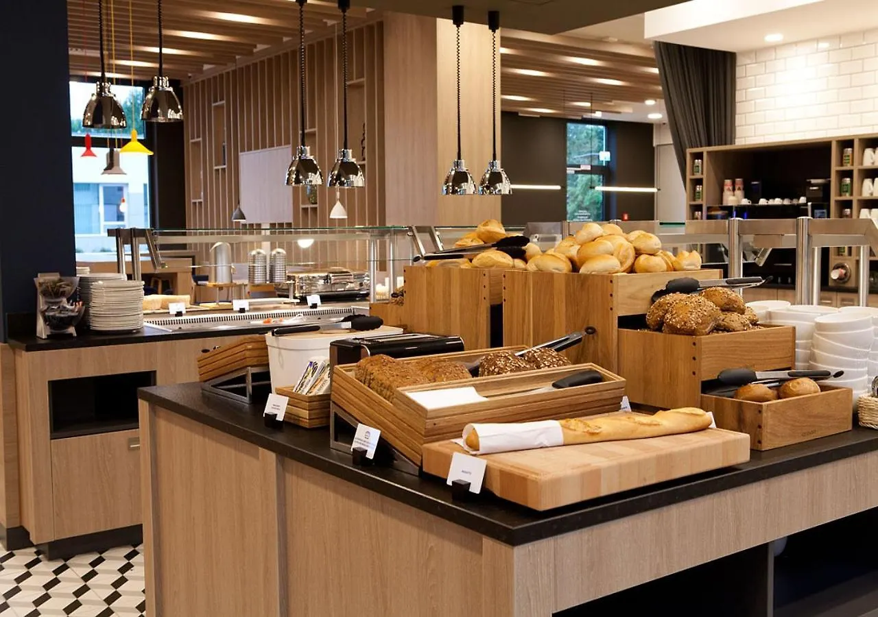 Holiday Inn Express - Duesseldorf Airport فندق