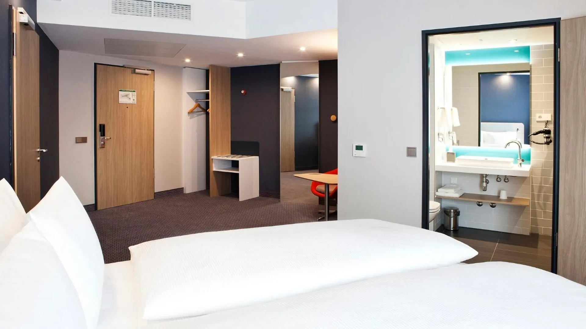 Holiday Inn Express - Duesseldorf Airport دوسلدورف